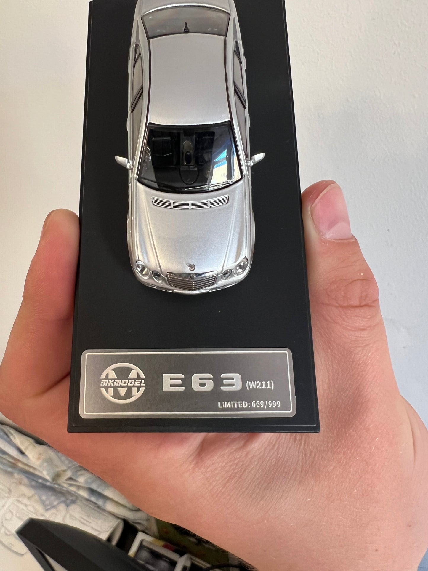 Mercedes Benz diecast w211E class