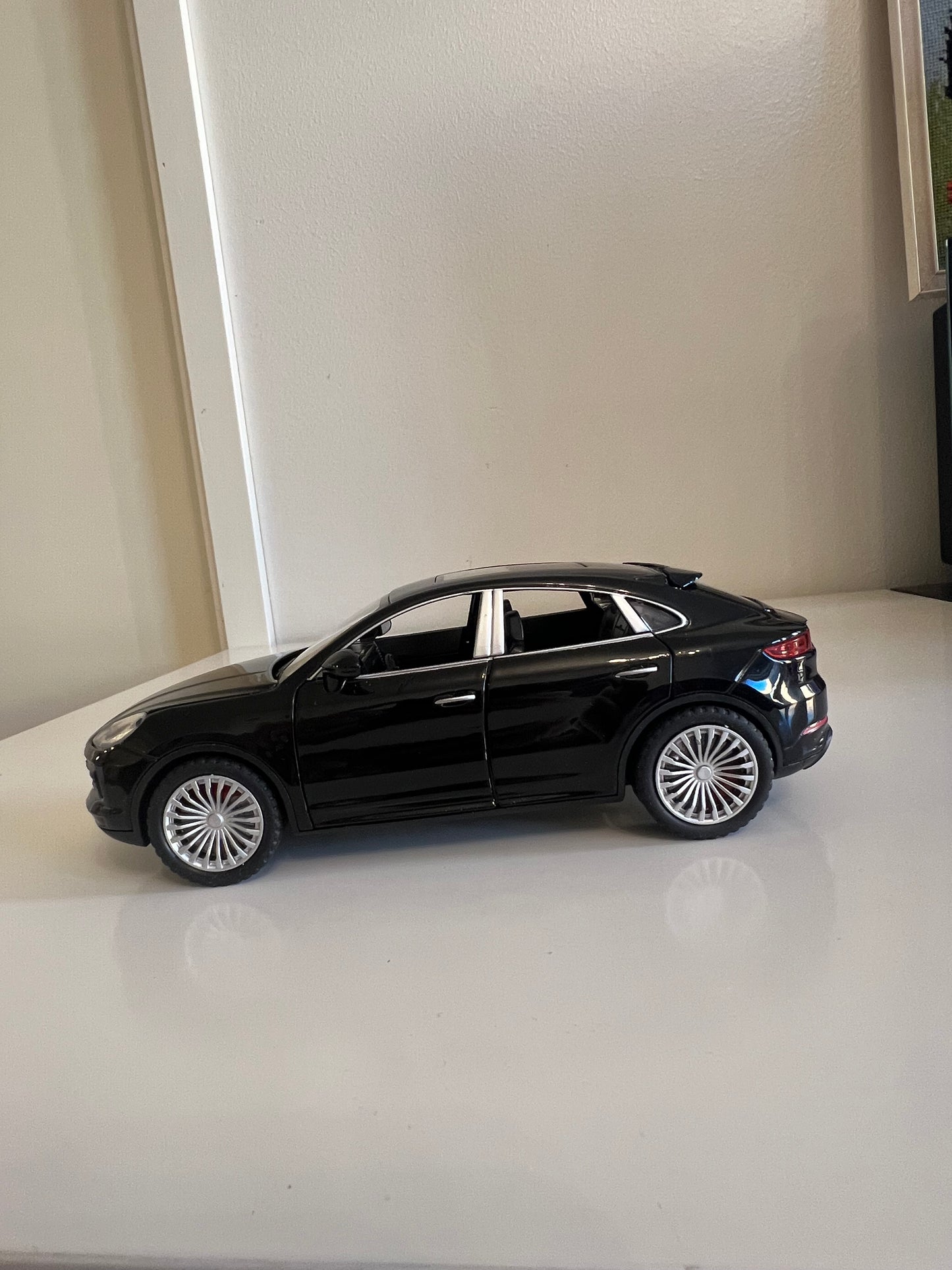 Porsche Cayenne Turbo S car model