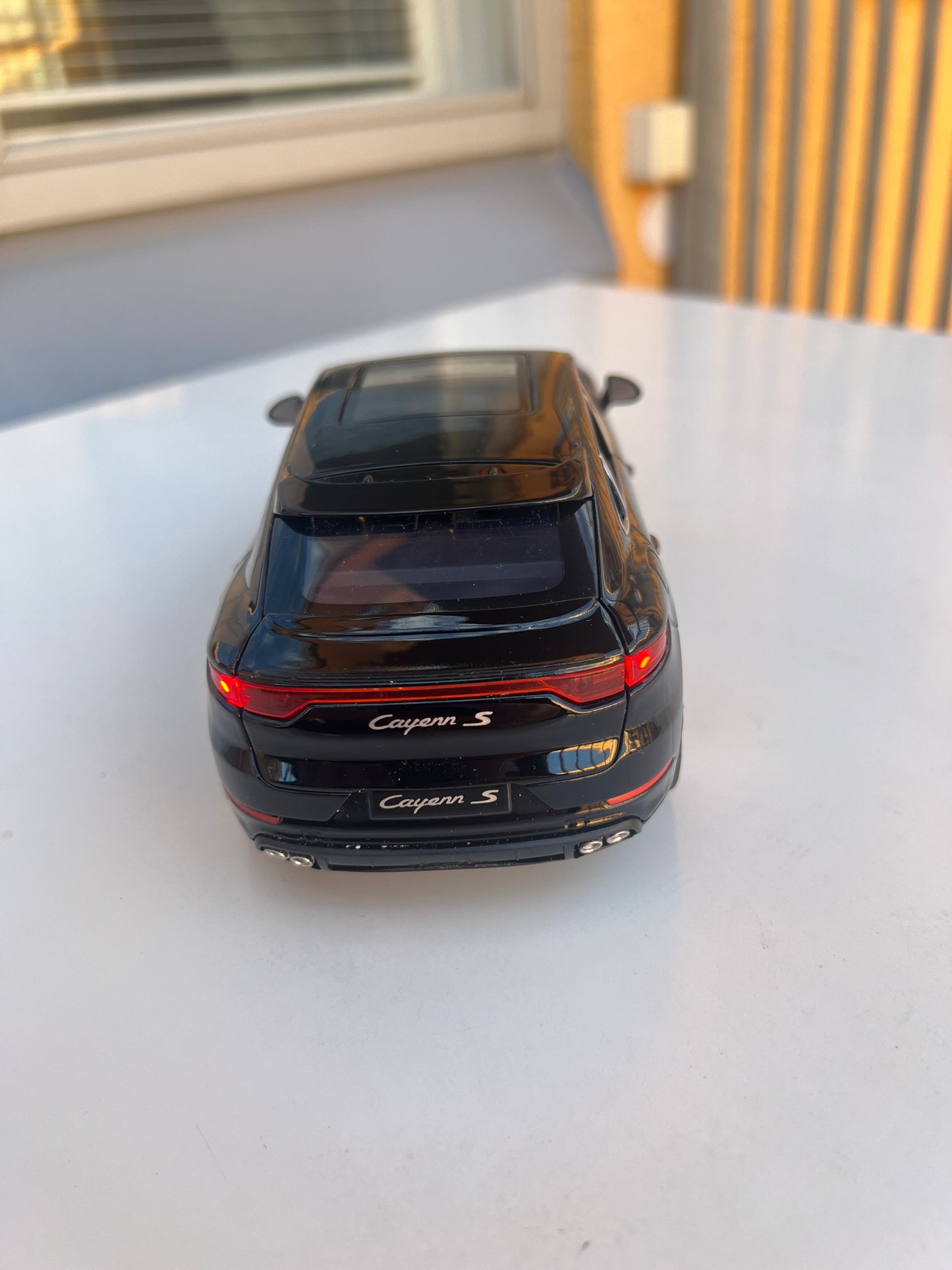 Porsche Cayenne Turbo S car model