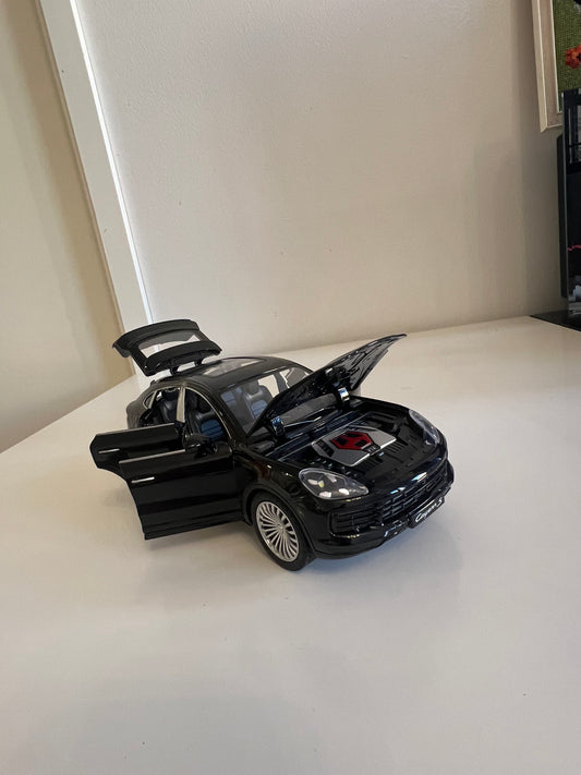Porsche Cayenne Turbo S car model