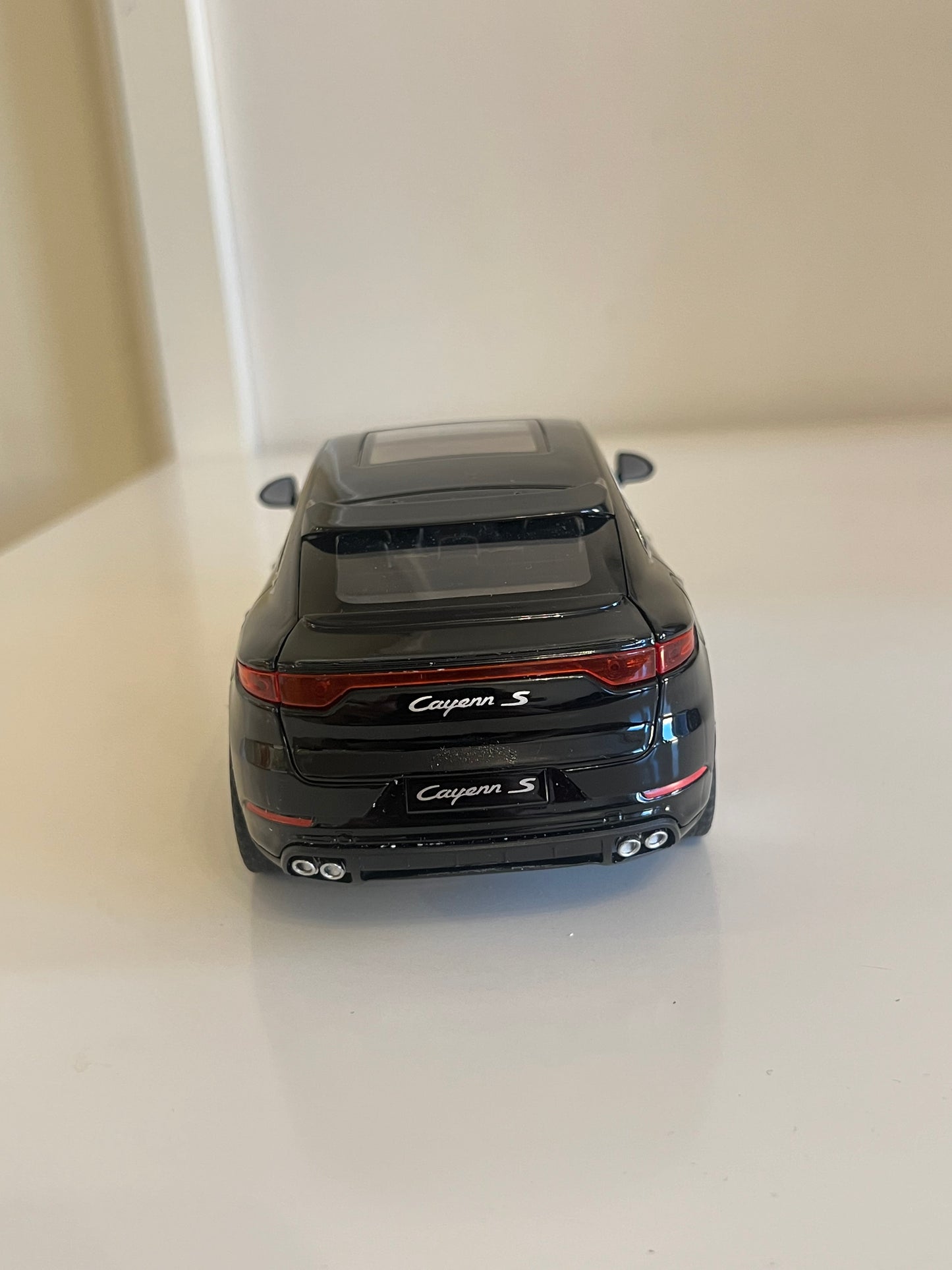 Porsche Cayenne Turbo S car model