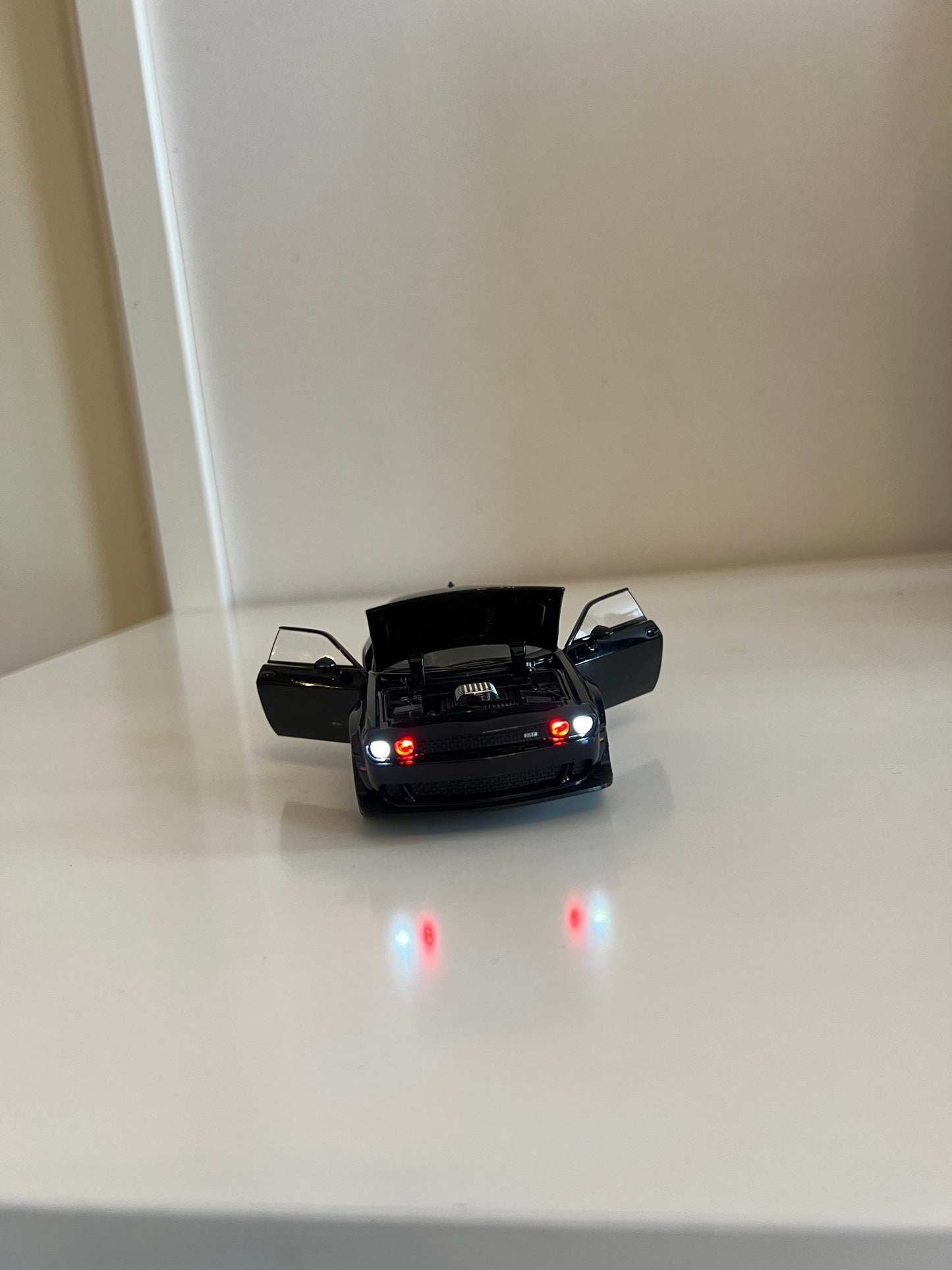 Dodge challenger hellcat car model