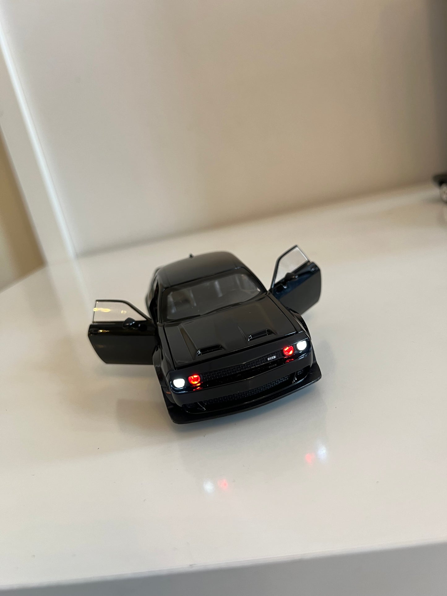 Dodge challenger hellcat car model